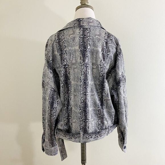 NWT BlankNYC Gray Snake Print Jacket Women's Sz Medium Snap Up Boxy Fit Pockets - Picture 5 of 10